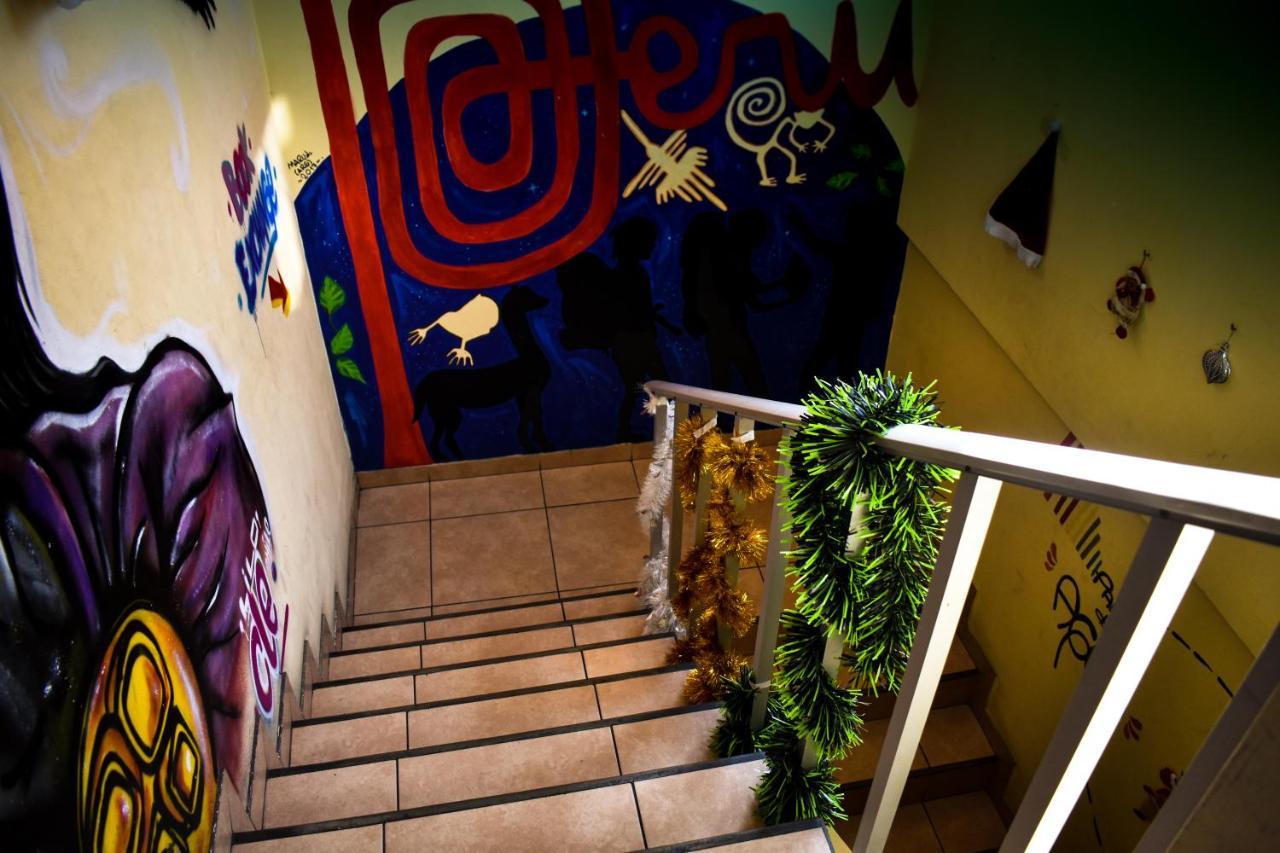 Passion Hostel - Barranco リマ エクステリア 写真