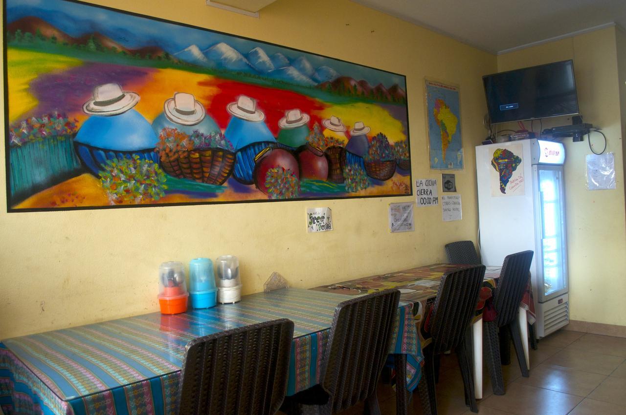 Passion Hostel - Barranco リマ エクステリア 写真